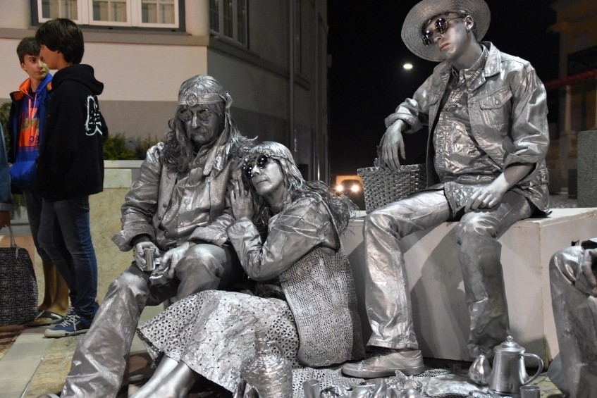 estatuas vivas torres vedras